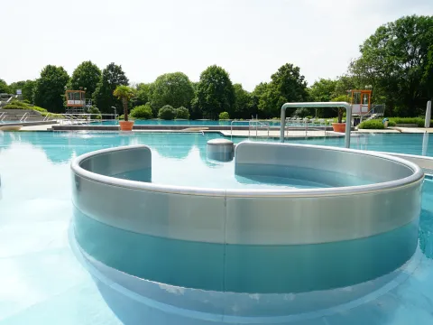 Freizeitbecken im Freibad